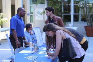 There are some do's and don'ts of college fairs