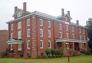 Huntington Hall at Fort Valley State University. 